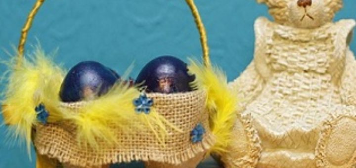 Корзинка для пасхальных яиц из яичных лотков