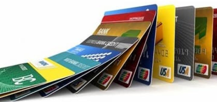 Зачем нужна дебетовая карта и как ее оформить